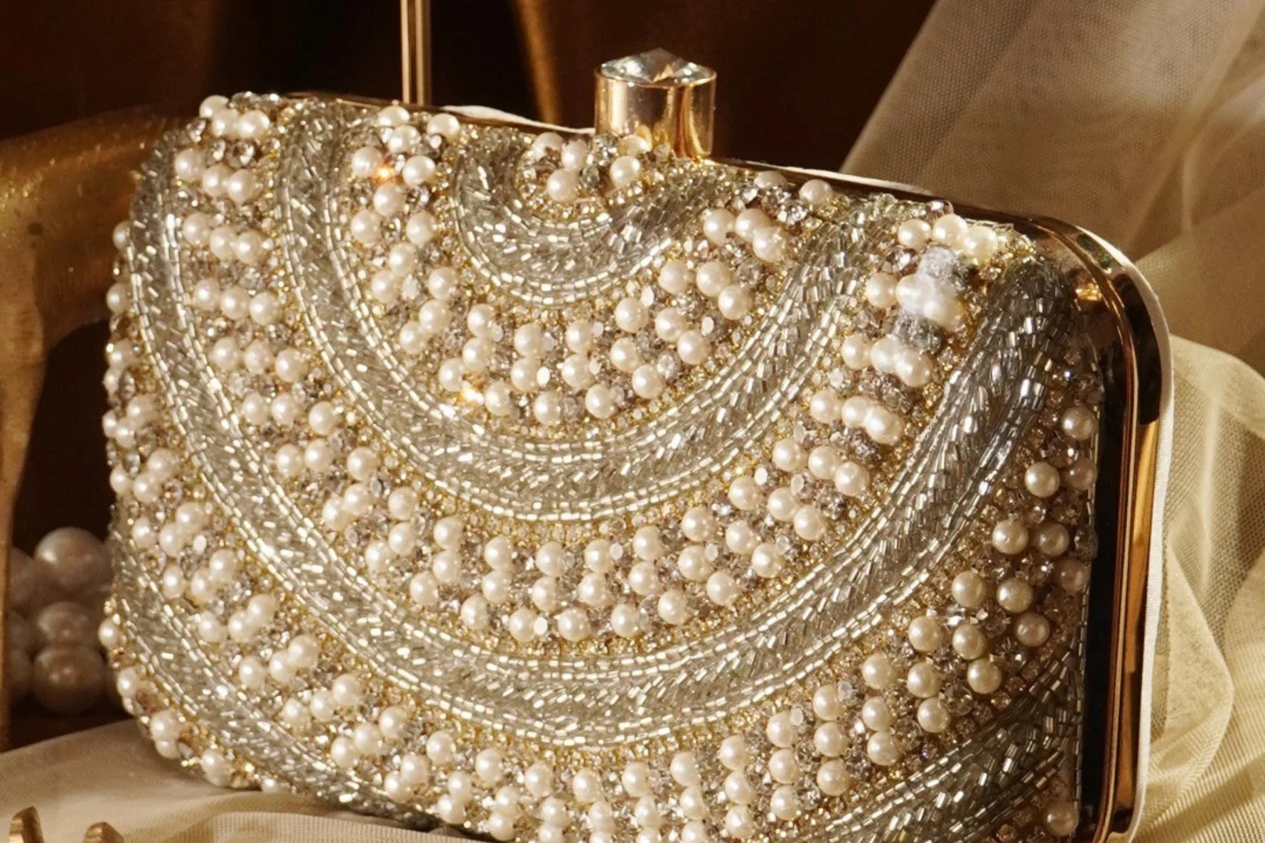 Ashriyaa Clutch Bag for Every Occasion