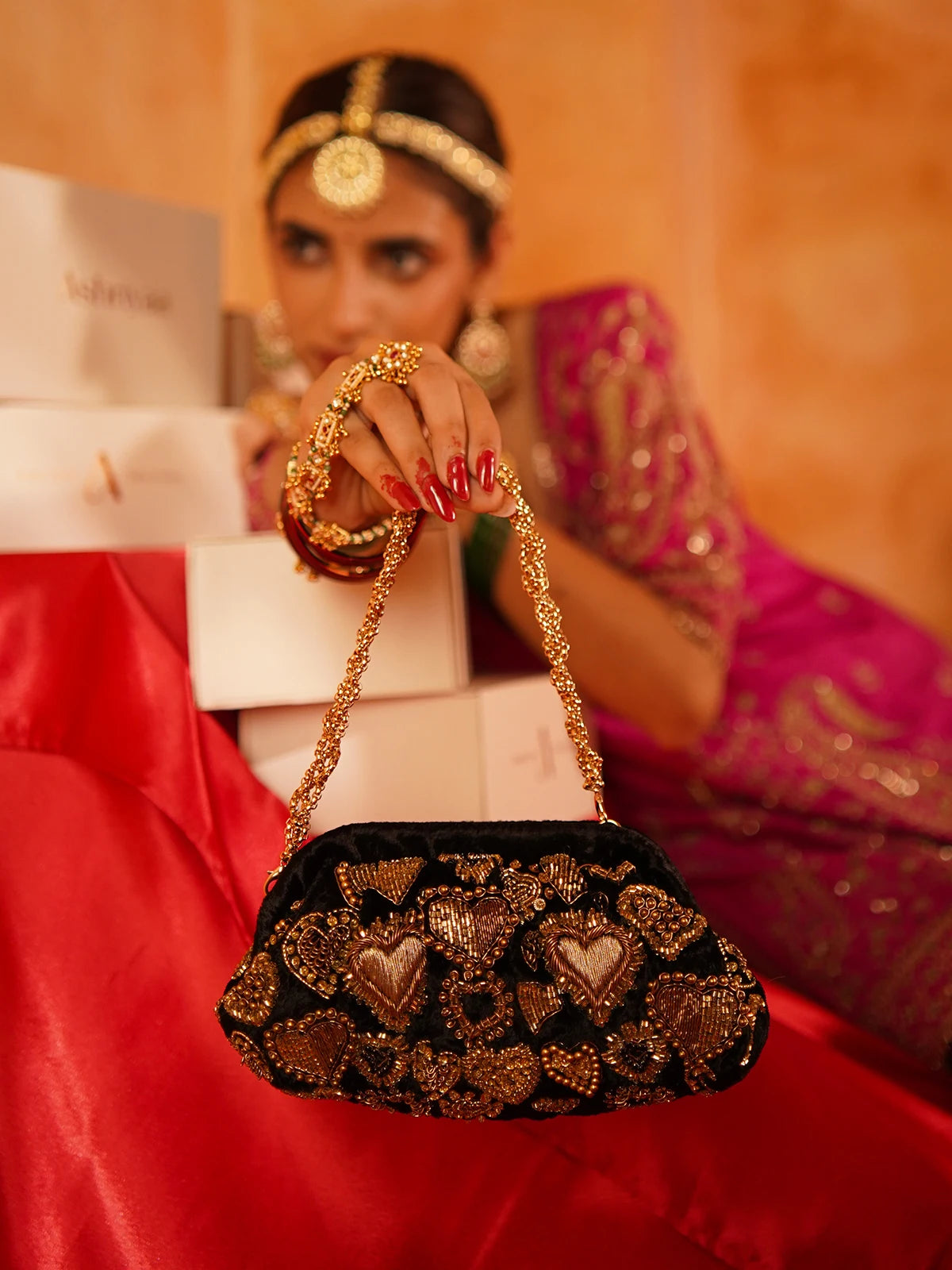 Dilruba Black Batua Bag