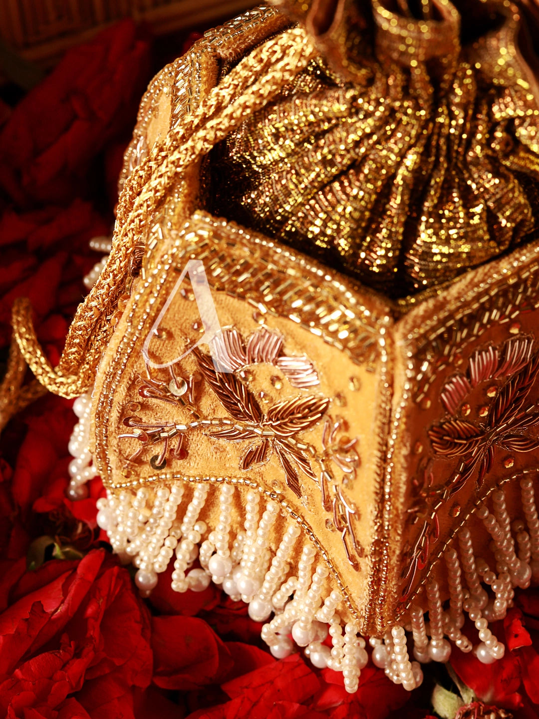 Heer Mahal Potli
