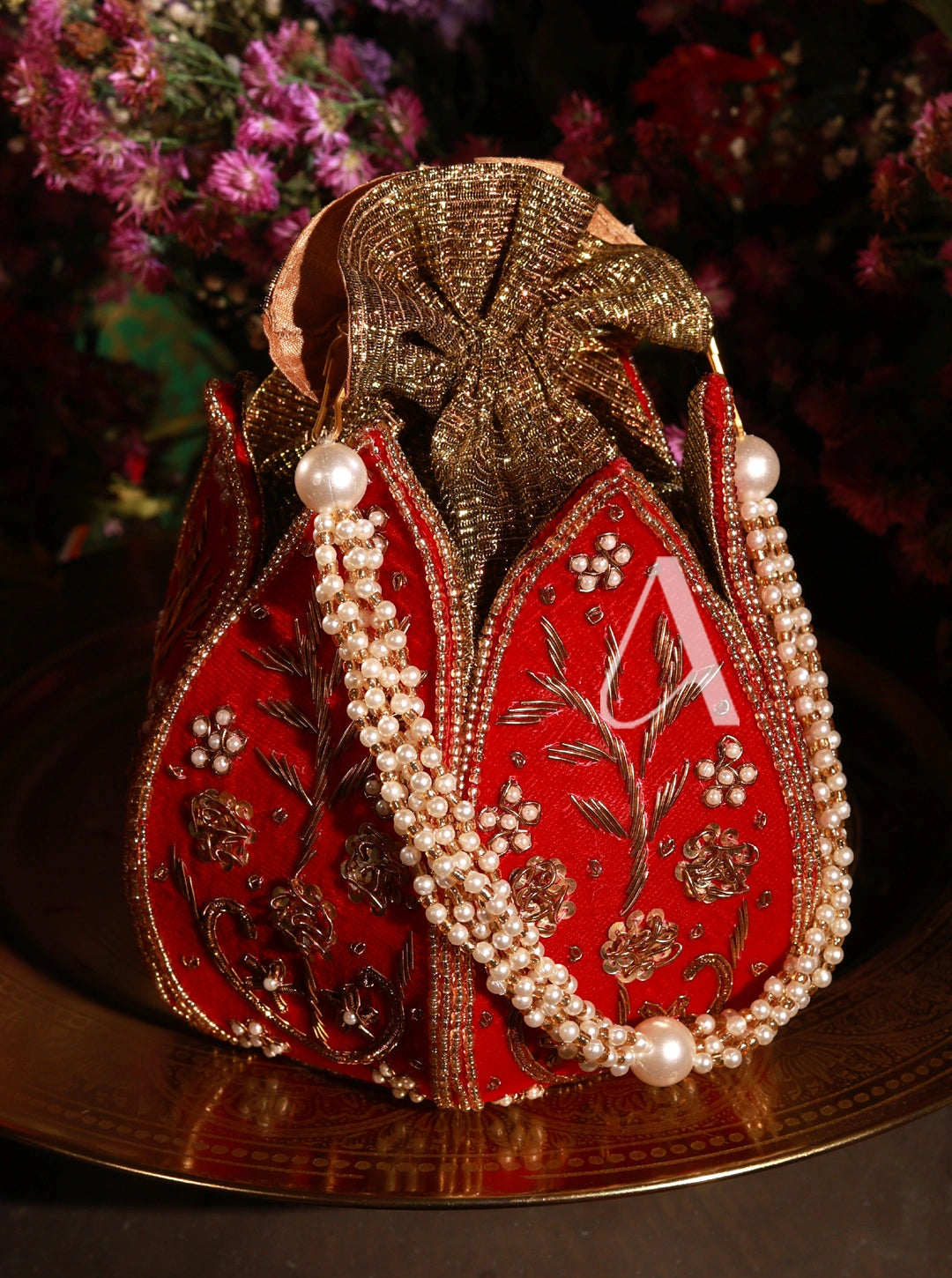 Kumudini Elegant Clutch