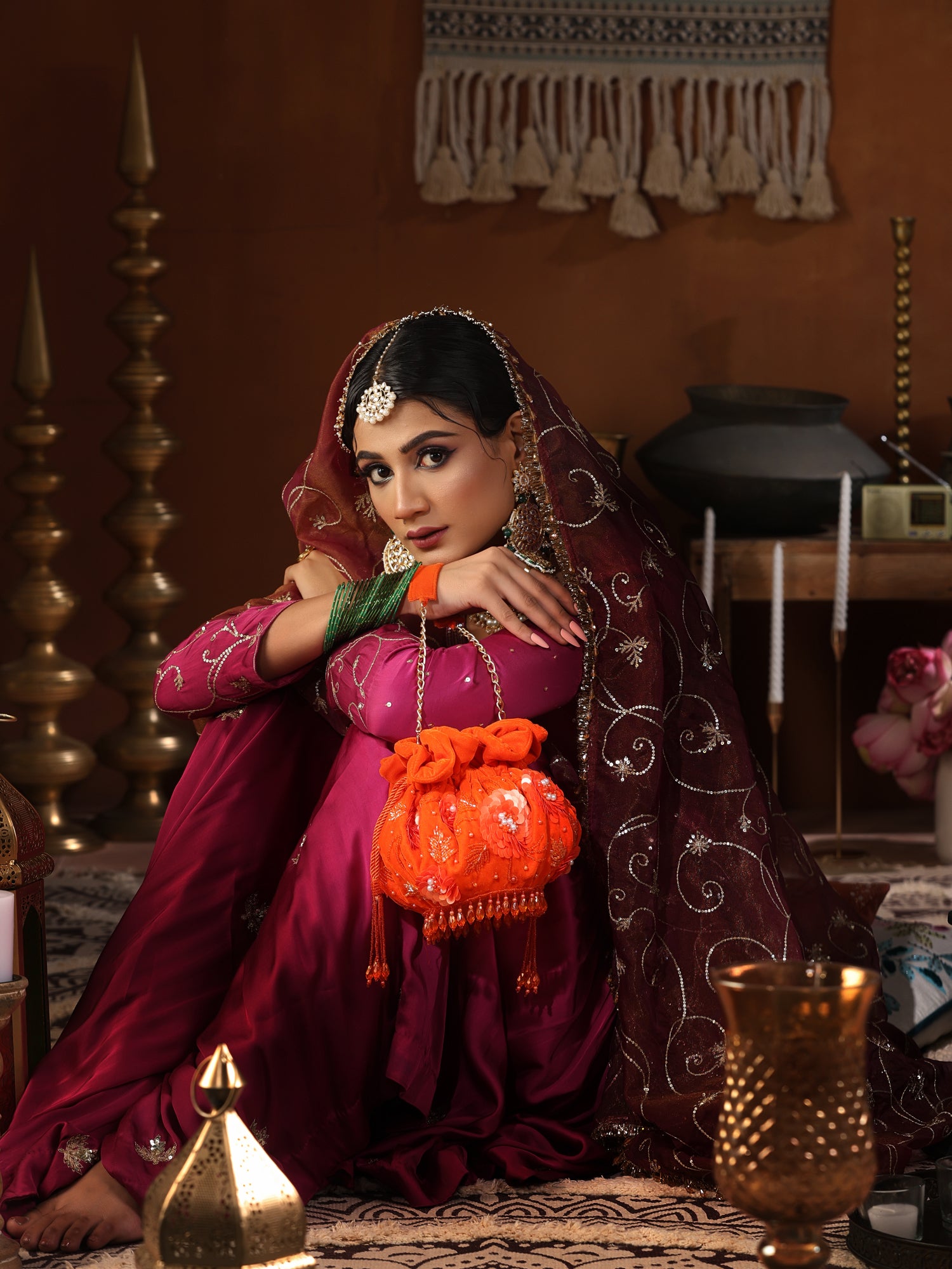 Prabhnoor Designer Clutch for Party & Wedding Wear