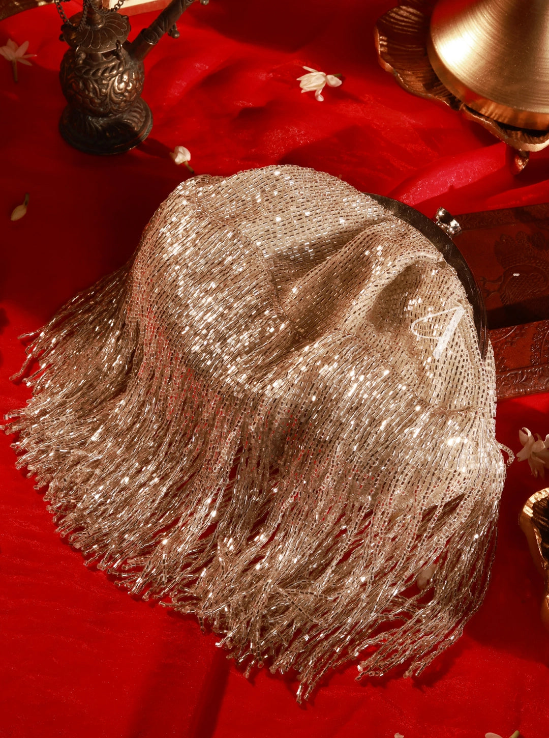 Zynara Elegant Clutch